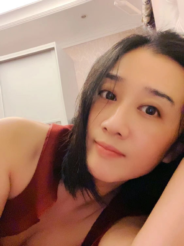HongYu的第一张照片--扬州相亲服务中心