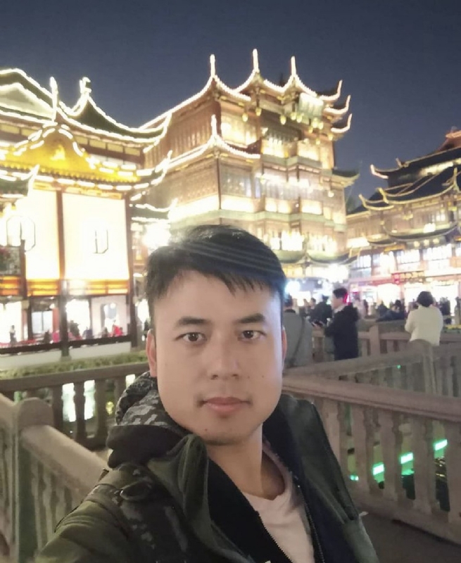 何先生he的第一张照片--扬州相亲服务中心
