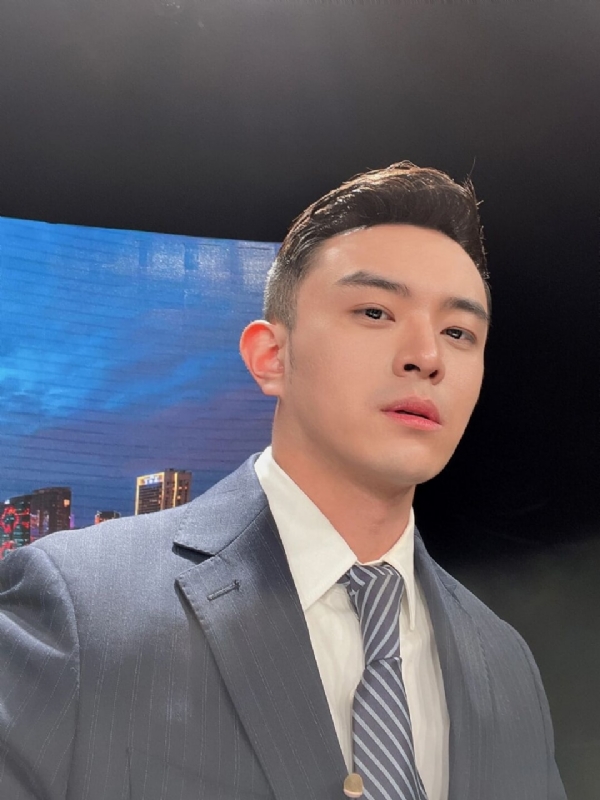 韩哥的第二张照片--扬州相亲服务中心