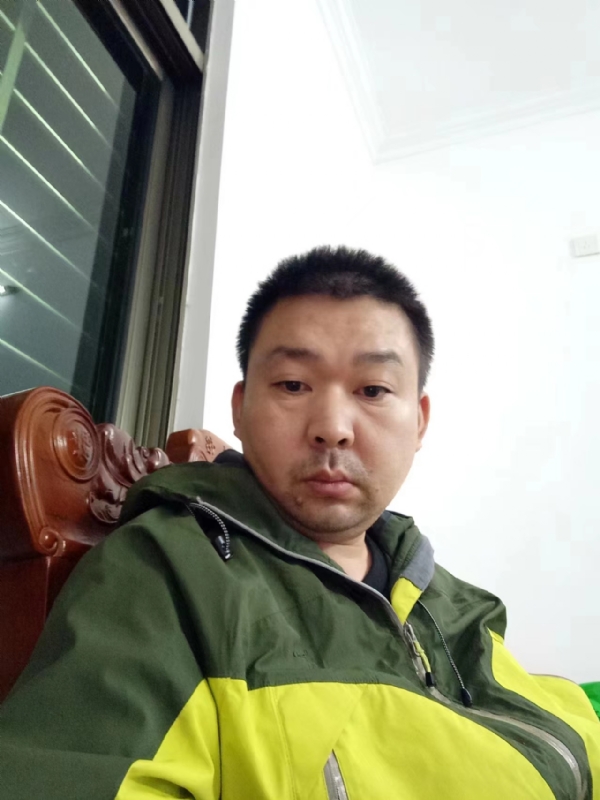 阿汤的第一张照片--扬州相亲服务中心