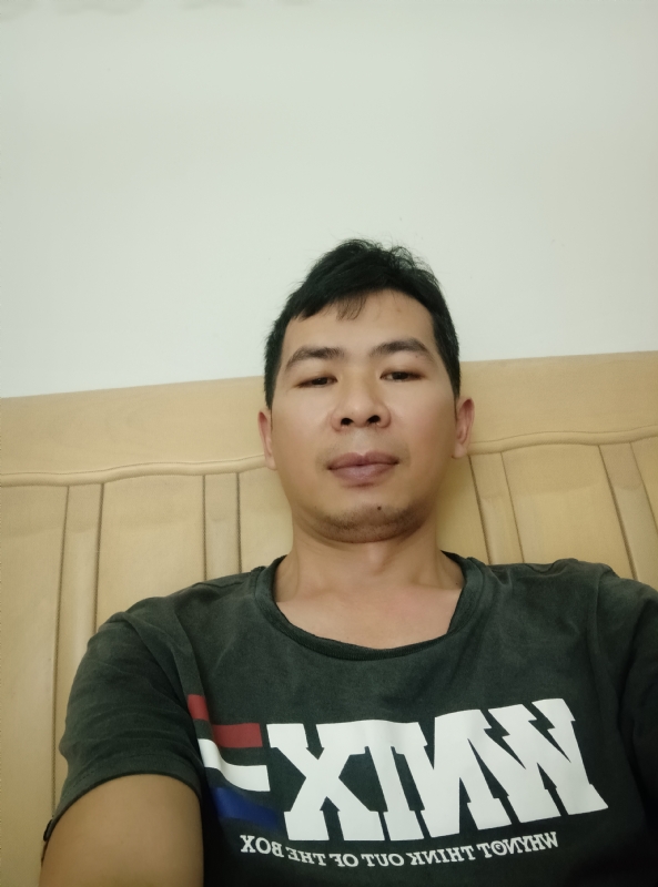 小伙子的第四张照片--扬州相亲服务中心