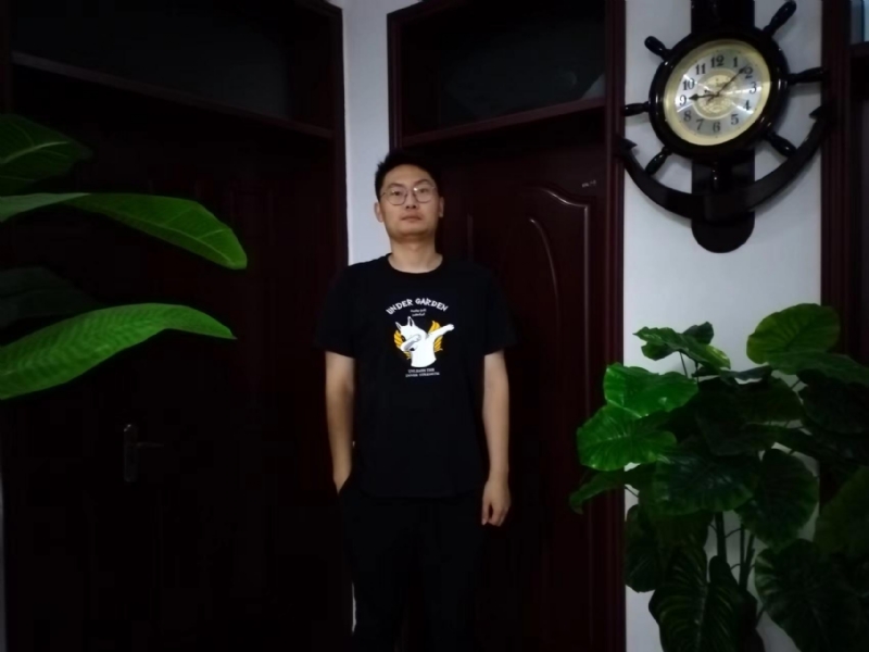 真诚交友的第一张照片--扬州相亲服务中心