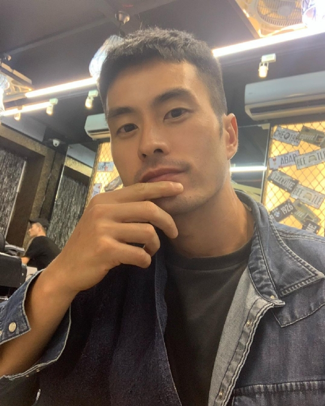 伟业强哥的第一张照片--扬州相亲服务中心