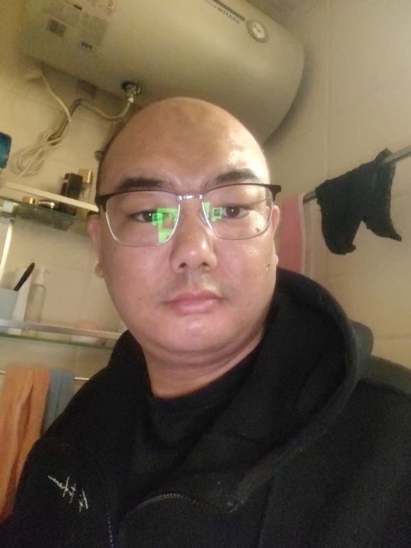 小胖子的第一张照片--扬州相亲服务中心