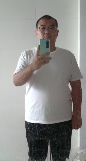 佛系胖子的第一张照片--扬州相亲服务中心