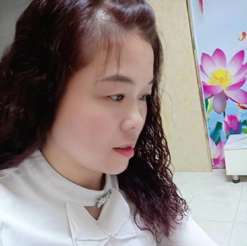 顾枸丽的第二张照片--扬州相亲服务中心