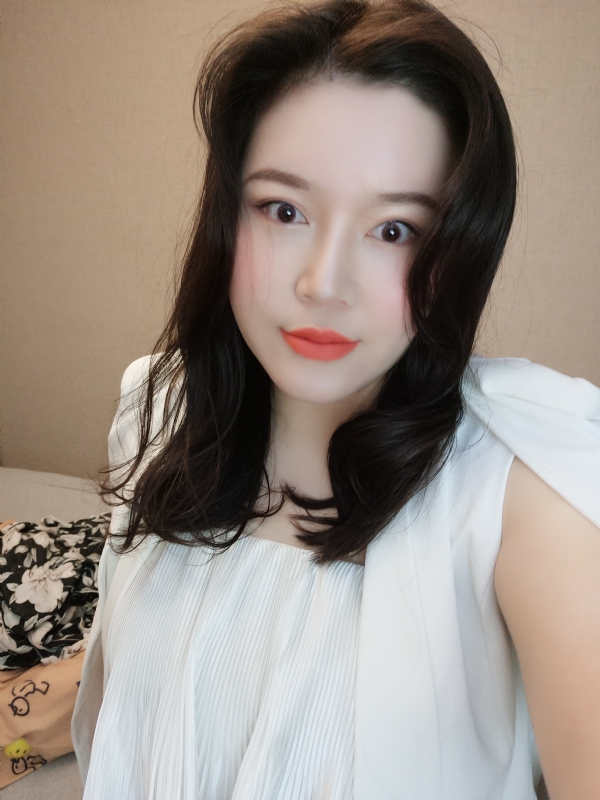 璐璐的第一张照片--扬州相亲服务中心