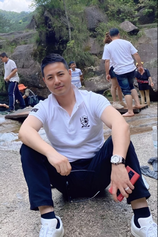 勿忘初心的第三张照片--扬州相亲服务中心