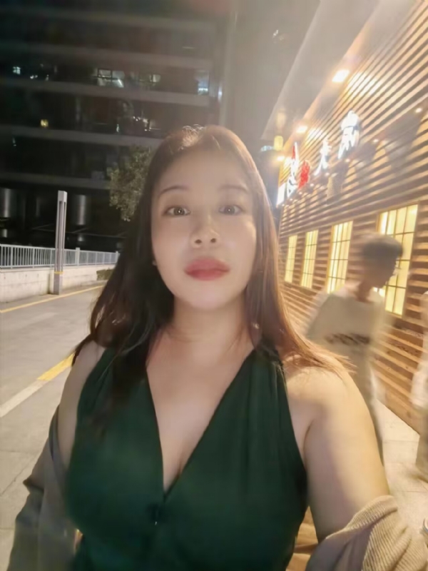 叶子青青的第四张照片--扬州相亲服务中心