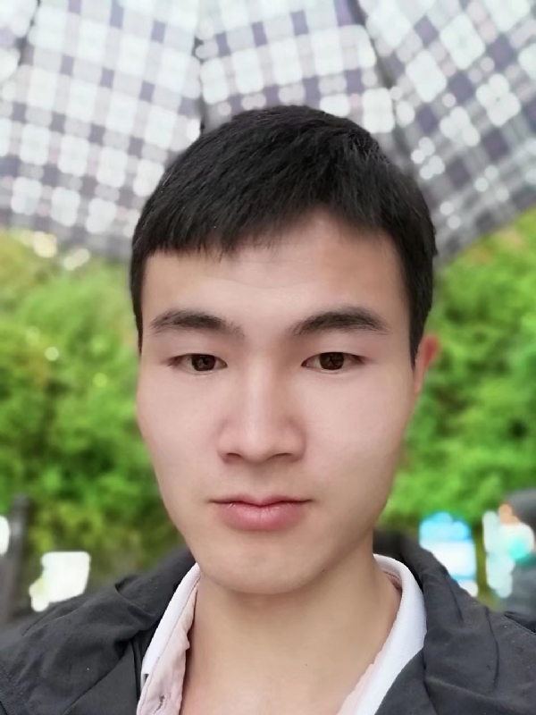 阳光男孩的第六张照片--扬州相亲服务中心