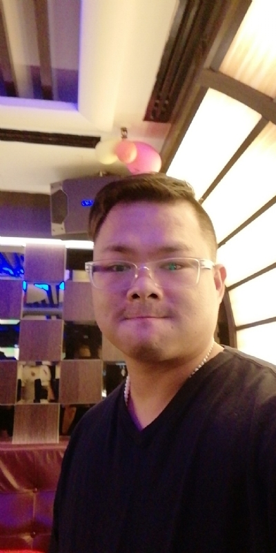 单名一个伟的第一张照片--扬州相亲服务中心