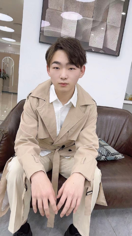 啊哲的第一张照片--扬州相亲服务中心