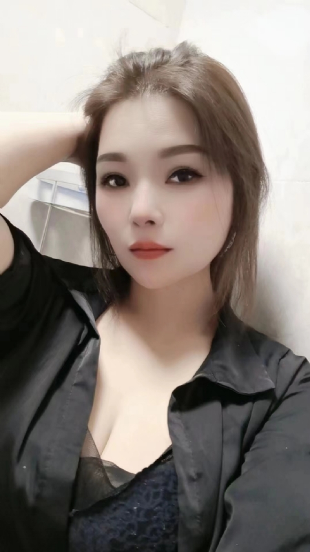 爱笑的女孩的第二张照片--扬州相亲服务中心