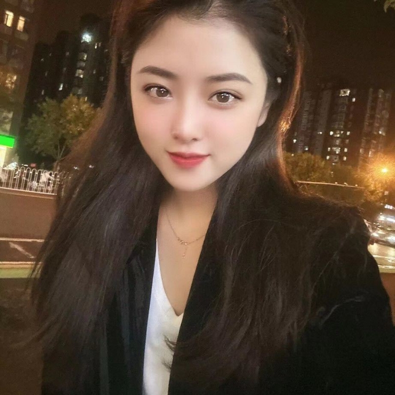 爱笑的女孩的第三张照片--扬州相亲服务中心