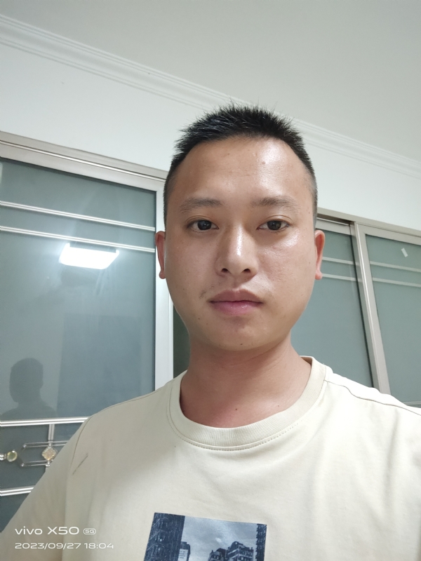 小yan同学的第一张照片--扬州相亲服务中心
