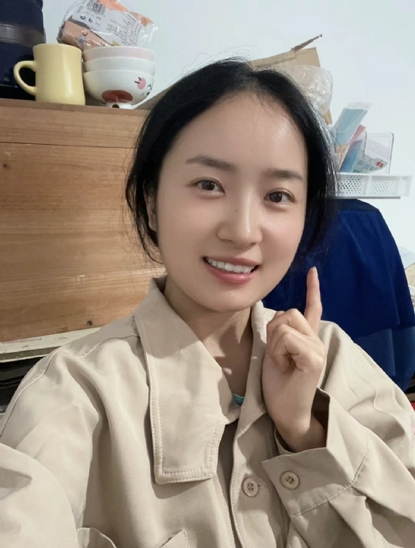 多喝热水的第一张照片--扬州相亲服务中心