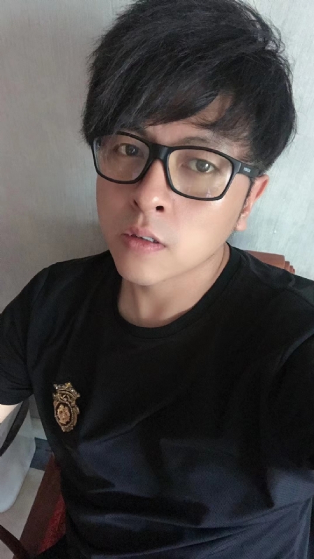 爱你永远不容易的第一张照片--扬州相亲服务中心