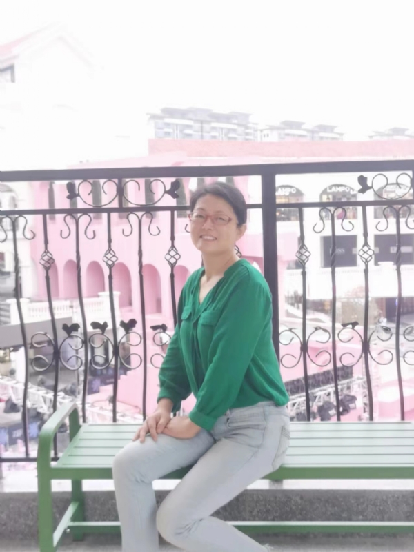 丽华的第六张照片--扬州相亲服务中心