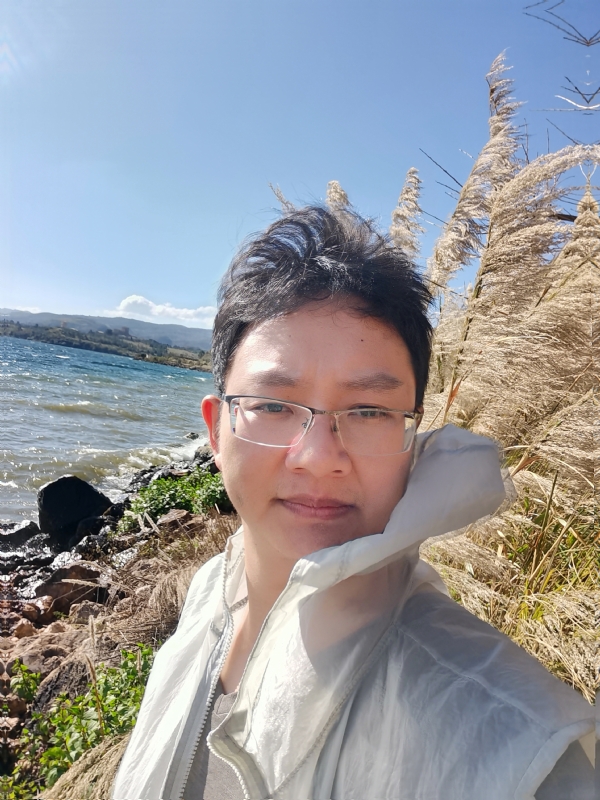 梅安歌的第一张照片--扬州相亲服务中心