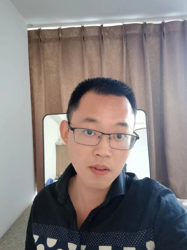 lips11的第一张照片--扬州相亲服务中心