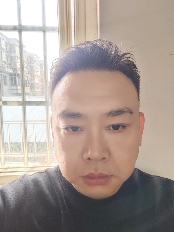 爱人先爱己的第一张照片--扬州相亲服务中心