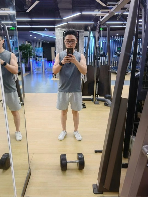 超哥的第二张照片--扬州相亲服务中心