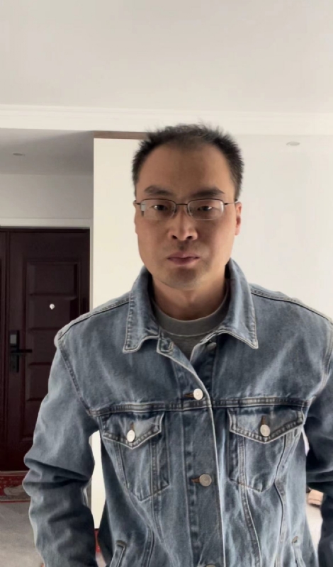 墨灬白的第一张照片--扬州相亲服务中心