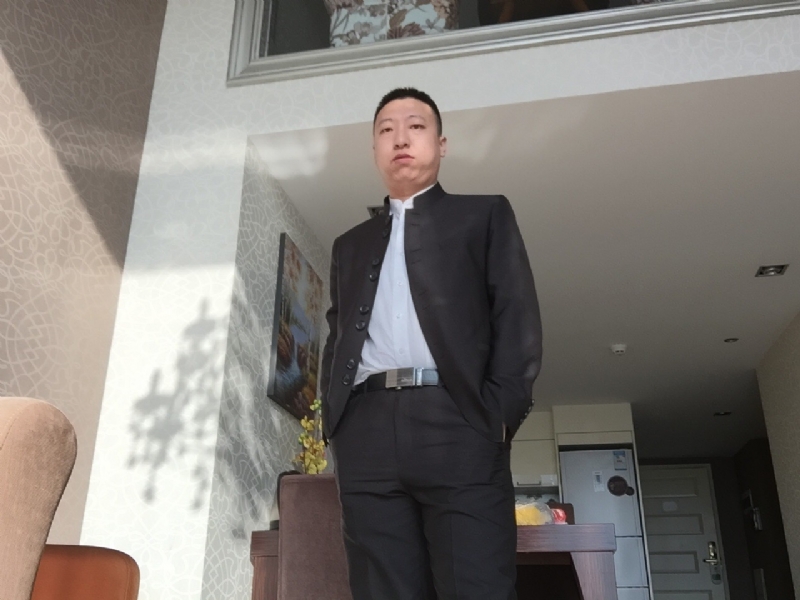 雅小炁的第一张照片--扬州相亲服务中心