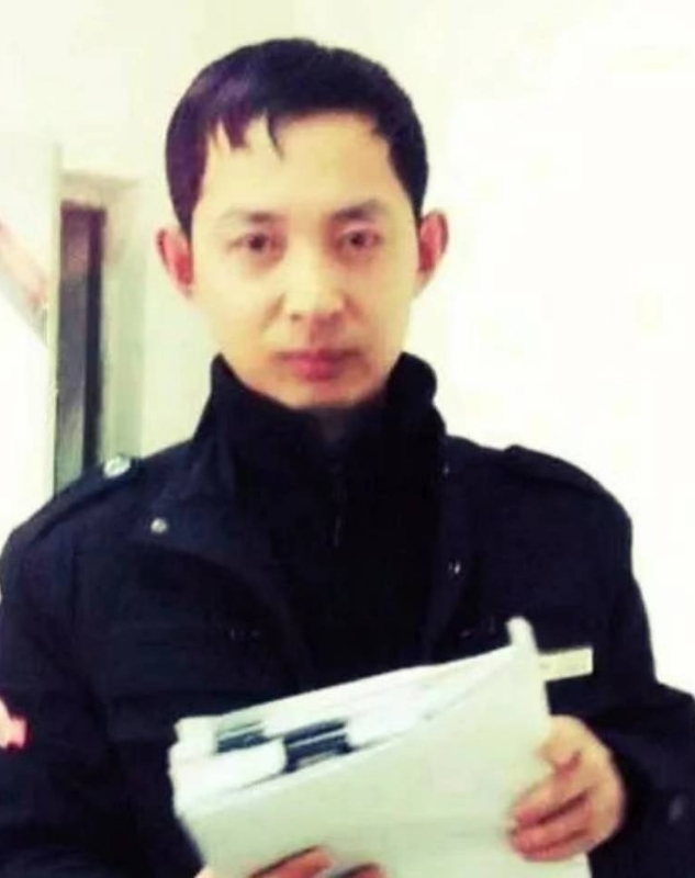风雨中有你的第一张照片--扬州相亲服务中心