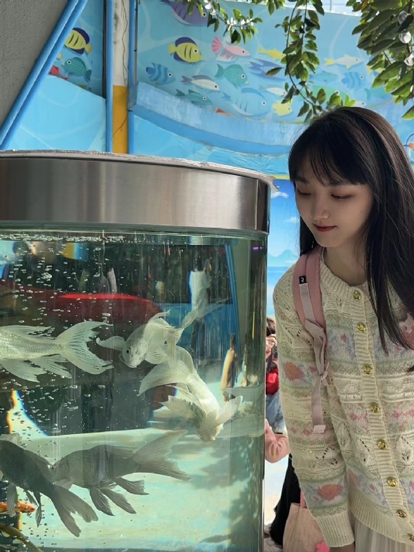 yiyi的第一张照片--扬州相亲服务中心
