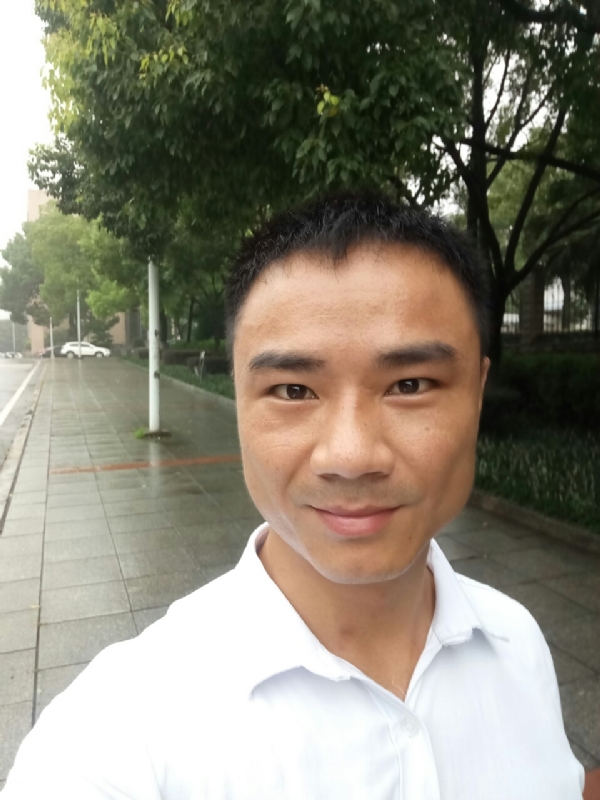 水木年华的第二张照片--扬州相亲服务中心