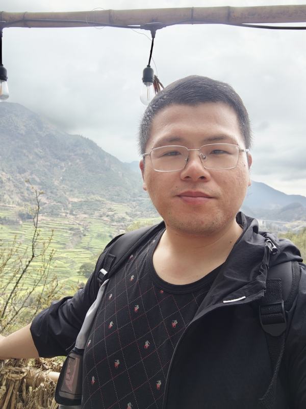 青山的第三张照片--扬州相亲服务中心