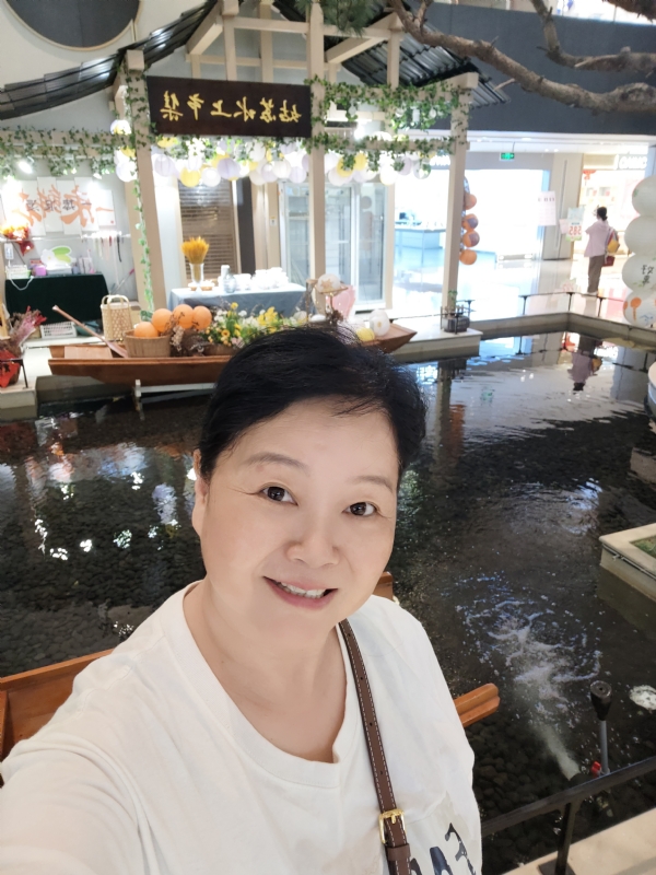 丁姐爱生活的第三张照片--扬州相亲服务中心