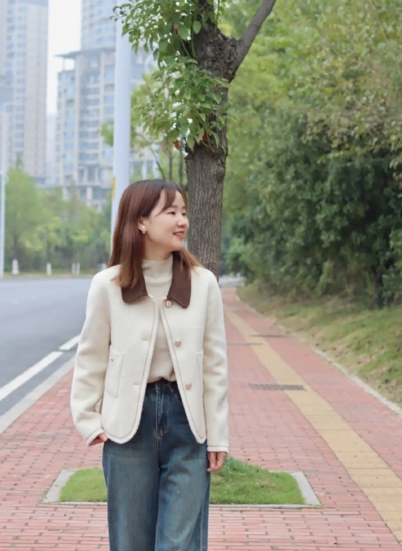 宁静的第一张照片--扬州相亲服务中心