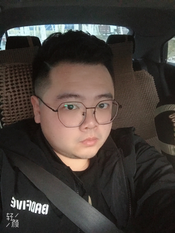 欢笑的第一张照片--扬州相亲服务中心