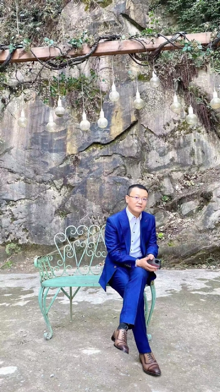 dikson的第一张照片--扬州相亲服务中心