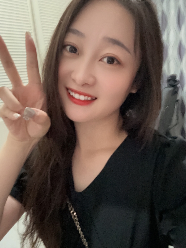 草莓的第一张照片--扬州相亲服务中心