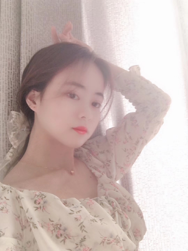 泡芙的第五张照片--扬州相亲服务中心