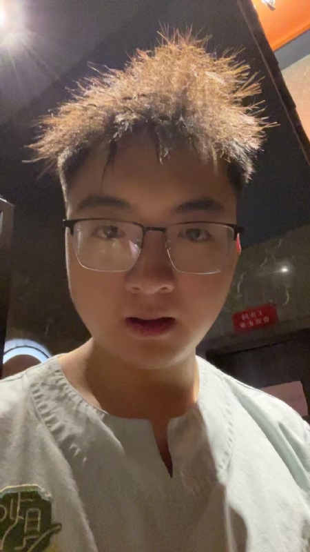 成熟稳重的男士的第一张照片--扬州相亲服务中心