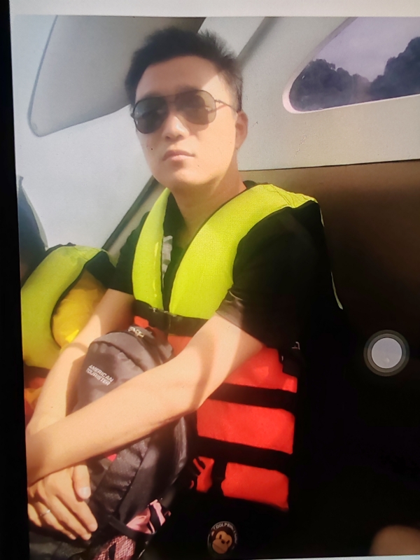 座看烟霞散的第一张照片--扬州相亲服务中心