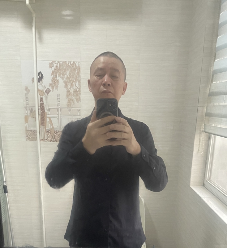 荣哥的第一张照片--扬州相亲服务中心