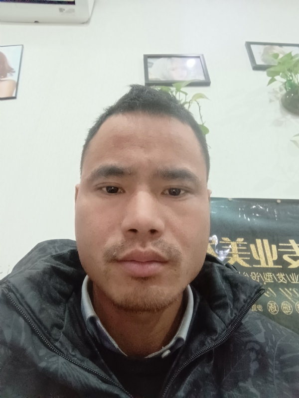 liuliyong的第一张照片--扬州相亲服务中心