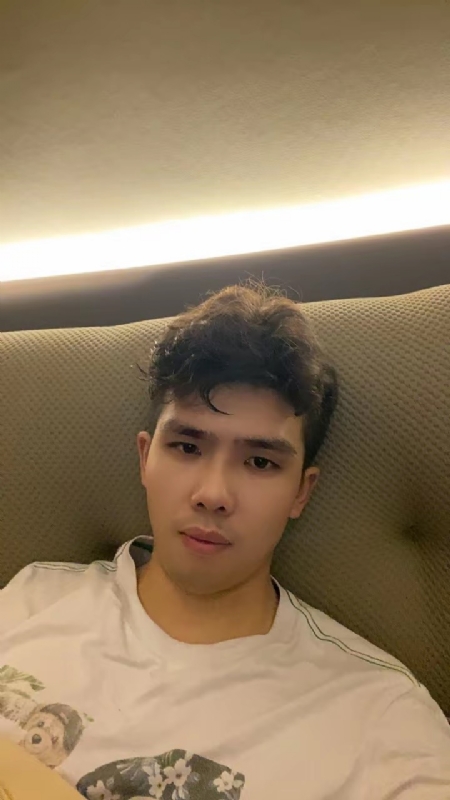 阿龙设计师的第一张照片--扬州相亲服务中心