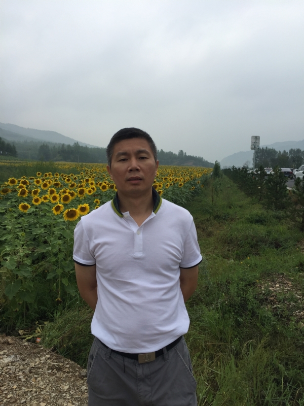 爱拼才会赢的大叔的第三张照片--扬州相亲服务中心