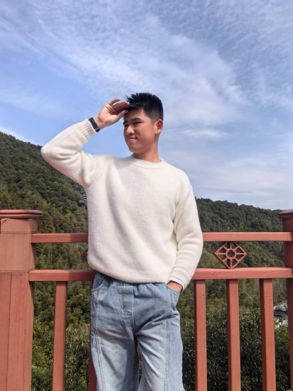 颜SEME的第一张照片--扬州相亲服务中心