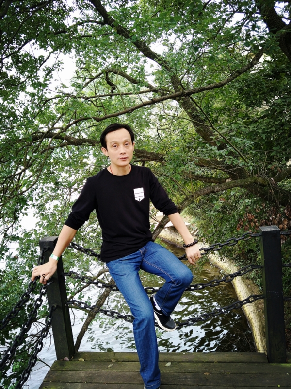 易进的第一张照片--扬州相亲服务中心