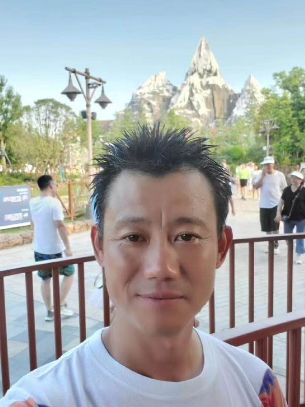 艾氏涂料博的第一张照片--扬州相亲服务中心