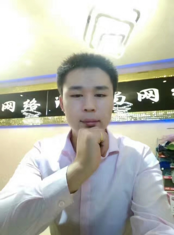 沉默寡言的第一张照片--扬州相亲服务中心