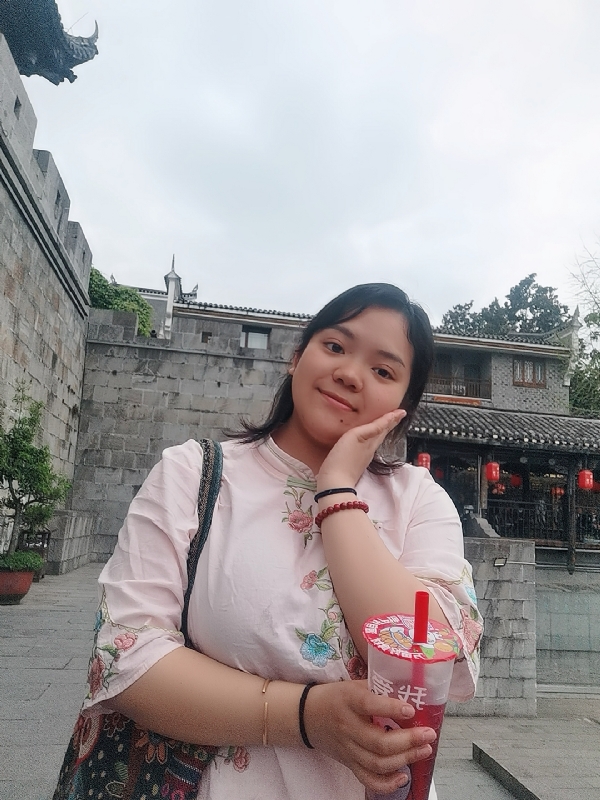 敏兮小沫的第二张照片--扬州相亲服务中心