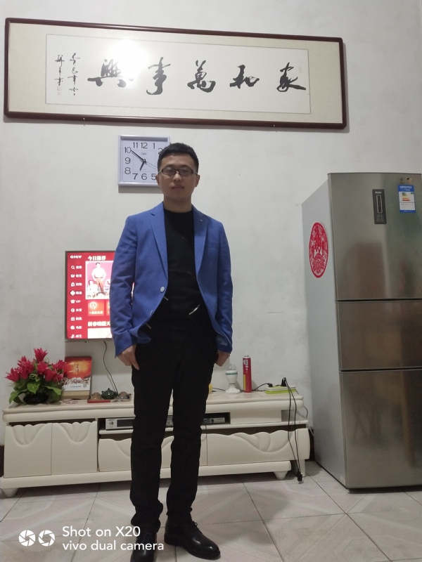 孤独的狼的第一张照片--扬州相亲服务中心